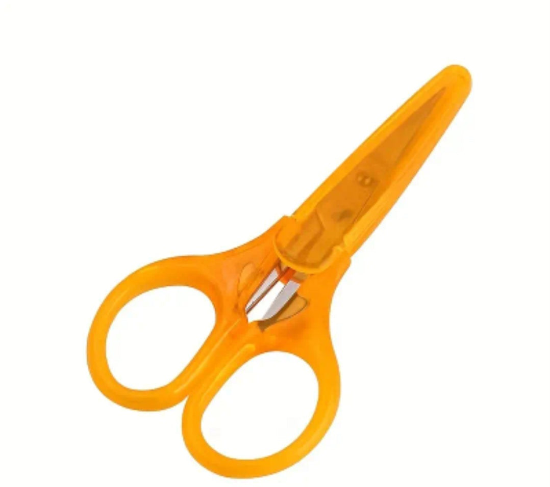 Small Scissors with safety cover